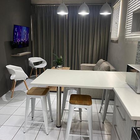 Adventure Apartment - Colchester - 5Km From Elephant Park Eksteriør billede